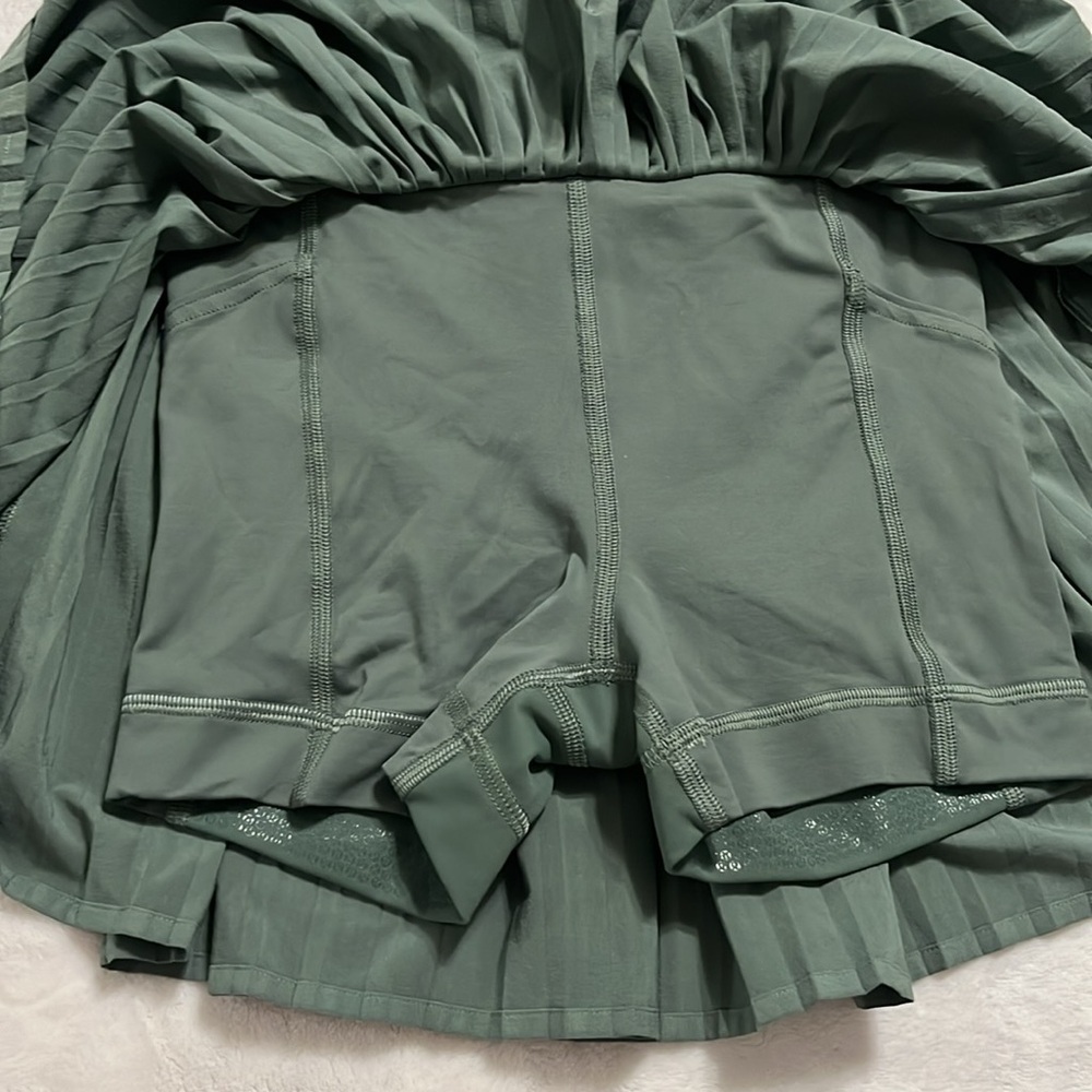 LULULEMON
Varsity High-rise Pleated Tennis Skirt - Picture 4 of 7